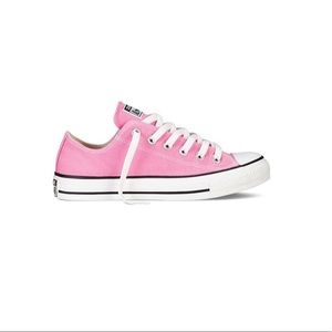 Light pink low top converse